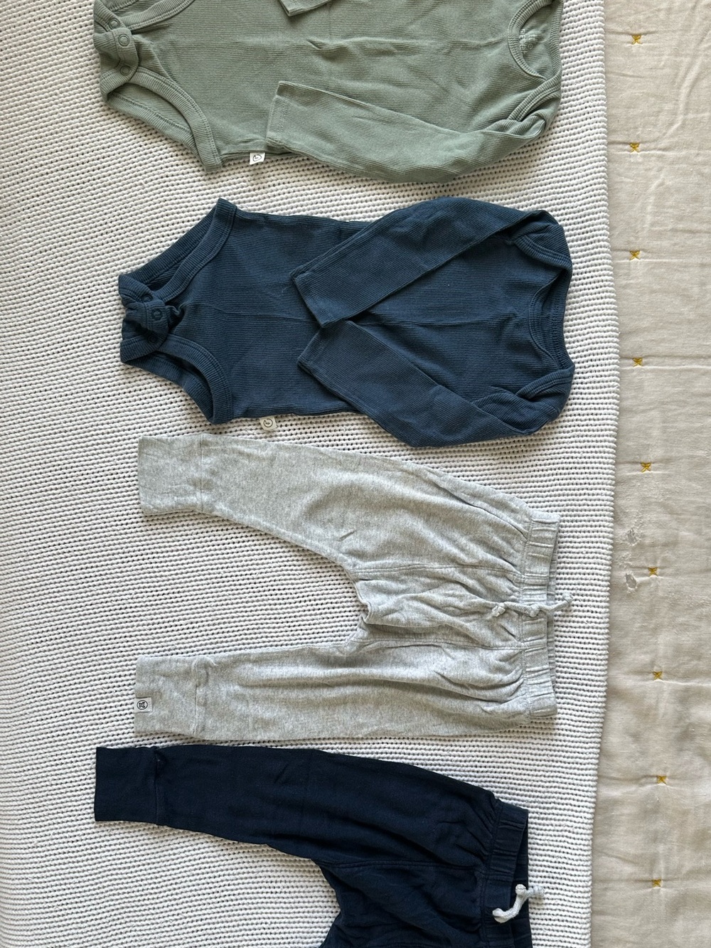 6-9 Month Baby Bundle - Little Planet Bodysuits & Honest Baby Joggers